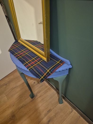 gold framed mirror