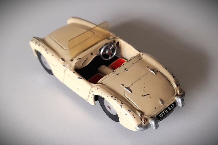 Diecast Vintage Corgi Toys Austin Healey 100 - Fair to Good Original Condition/No Box