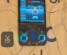 R36Ultra 64GB Console - Brand new - Price firm