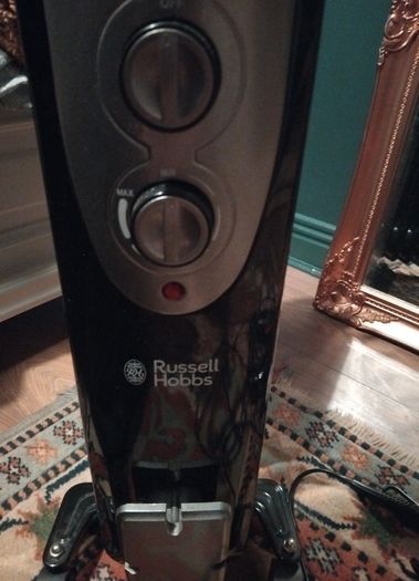 RUSELL HOBBS oil filled electric radiator