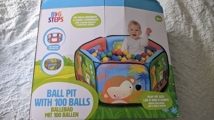 Ball pit
