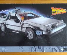 Lego 10300 Back to the Future Time Machine