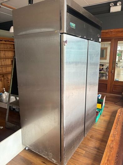 Double Door Commercial Frezer
