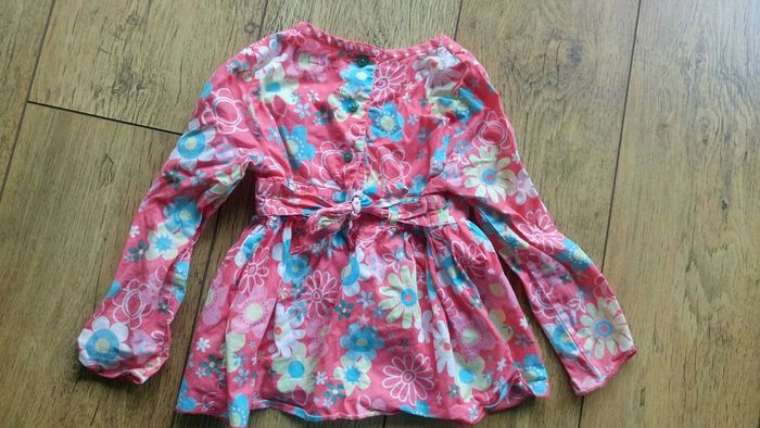 Marks and Spencer beautiful short top 2-3 years