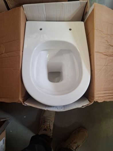Crosswater Glide II Wall Hung Toilet and seat 35% off (2 instock )