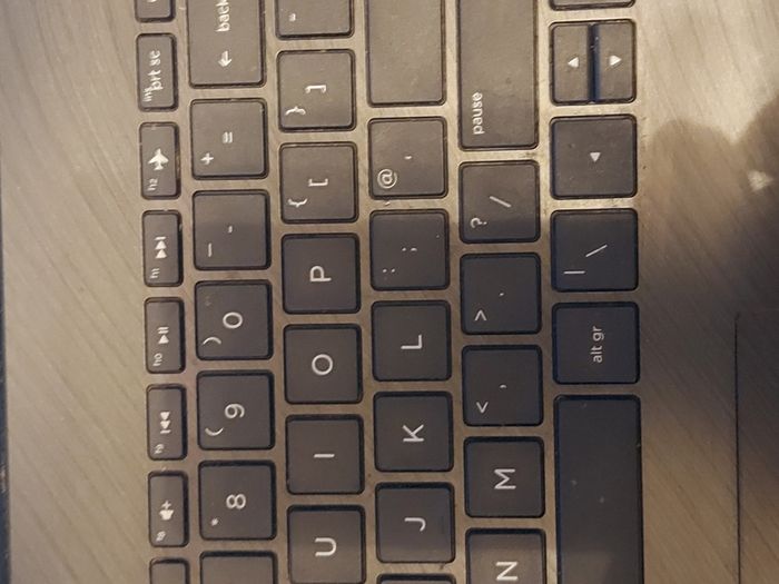 HP 15.6 inch Laptop Model 15-bw066sa, 4GB Ram, 1 Terrabyte HDD, Windows 10 Home, AMD A6-9220 Radeon R4, 5 Compute Cores 2C+3G 2.5GHz