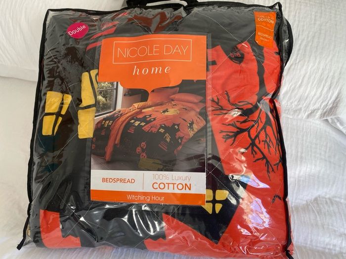halloween double bed spread