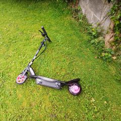 Razor E90 Pink electric scooter