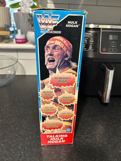 Vintage 1990 Hasbro WWF Talking Hulk Hogan