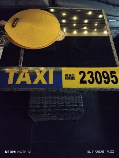 taxi plate