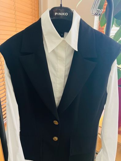 Pinko black fitted waistcoat