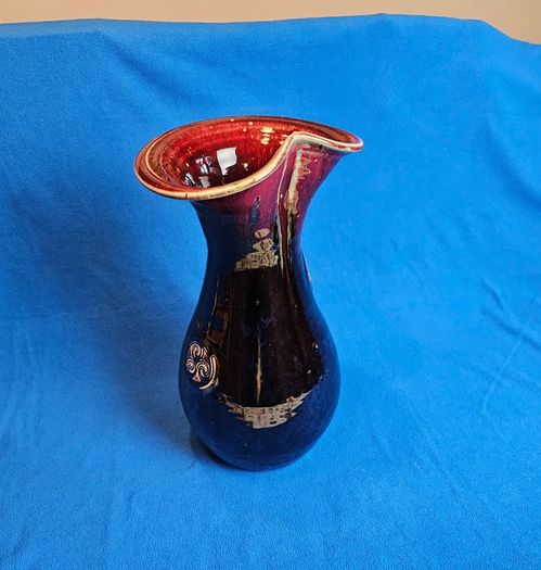 Beautiful Stately Colm De Ris Vase