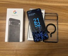 Google Pixel 8 Pro 128gb Obsidian Black, in excellent condition, with box, case and screen protector