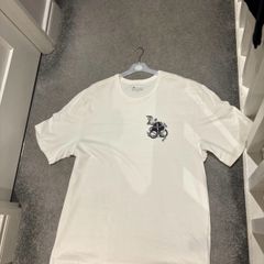 Moose knuckles T Shirt ( fits a large)