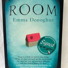 Emma Donoghue Room SIGNED Paperback