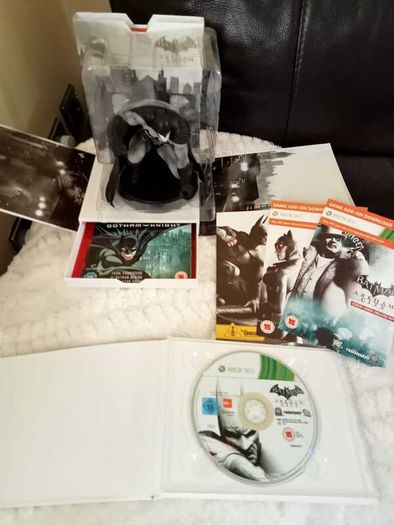 Batman: Arkham City Collector's Edition Xbox 360 - Complete Set with Statue
