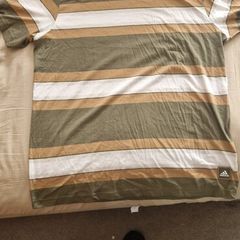 Adidas t-shirt