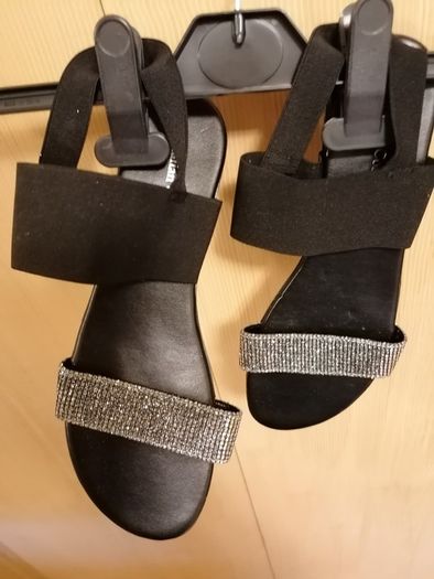Women's Sandals NEW SIZE 6