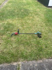 Bosch electric lawn trimmer