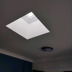 Flat roof skylight
