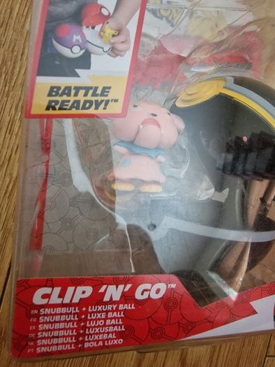 BRAND NEW Pokemon Clip N Go Snubbull and Luxury Ball