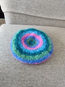 Multicoloured beret adult size acrylic knit in very good condition FREE STANDARD POSTAGE INCLUDED