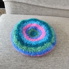Multicoloured beret adult size acrylic knit in very good condition FREE STANDARD POSTAGE INCLUDED