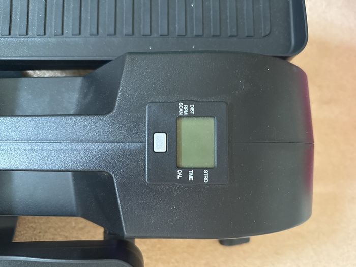 Under desk step exercise pedal