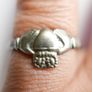 Vintage Rolled Gold Claddagh Ring - silver tone, size O Image 8