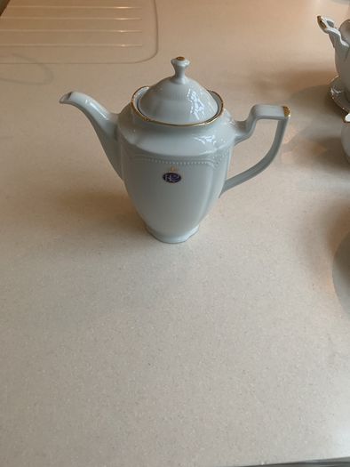 Regina Katherine fine porcelain dinner service