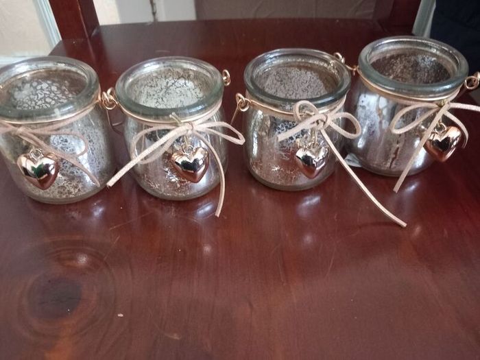 Tea light holders