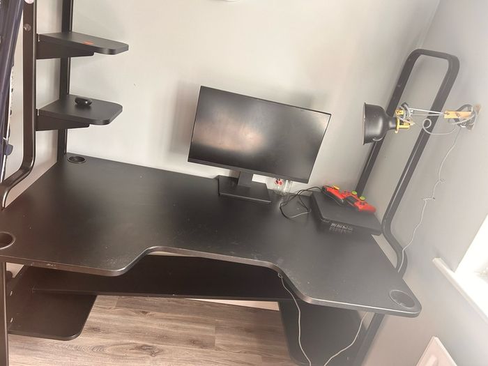 desk