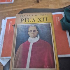 the life of Pope Pius the 12th Charles Hugo Doyle first edition with dust jacket