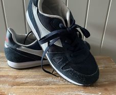 runners trainers sneakers Diadora size 3.5