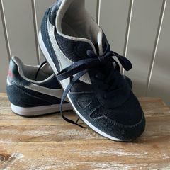 runners trainers sneakers Diadora size 3.5