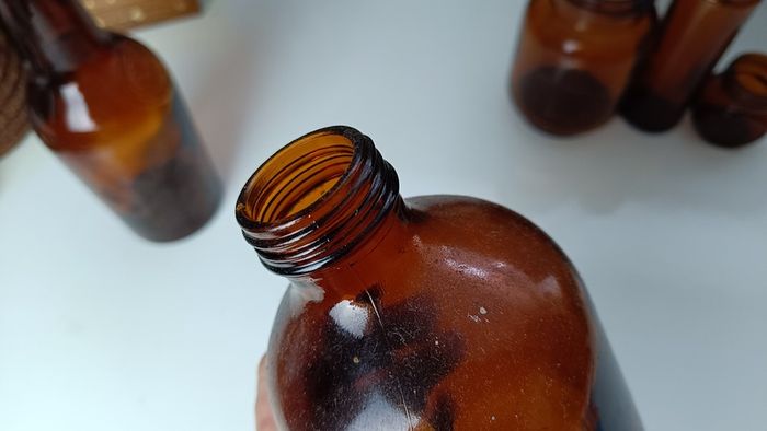 436 - Set of 5 Vintage Amber Glass Collectible Decorative Bottles