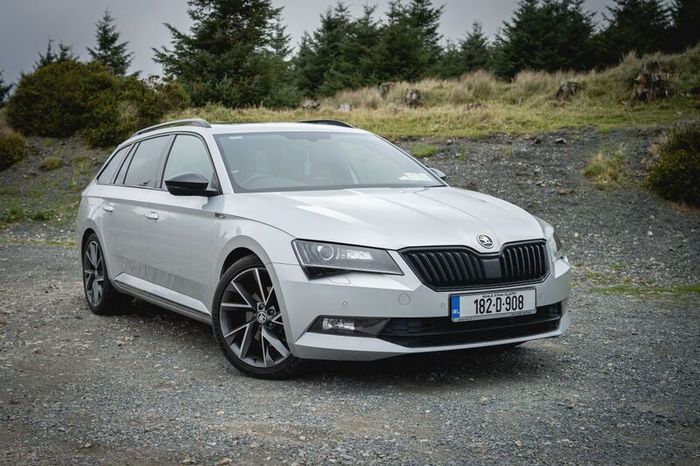 Skoda Superb Sport Line DSG 2.0 TDI
