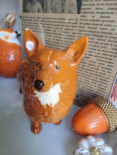 Beswick england ceramic figure Corgi