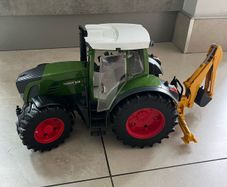 BRUDER Fendt tractor AND digger arm