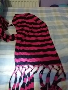 Trendy pink stripy scarf