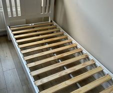 Single bed with Respa mattress