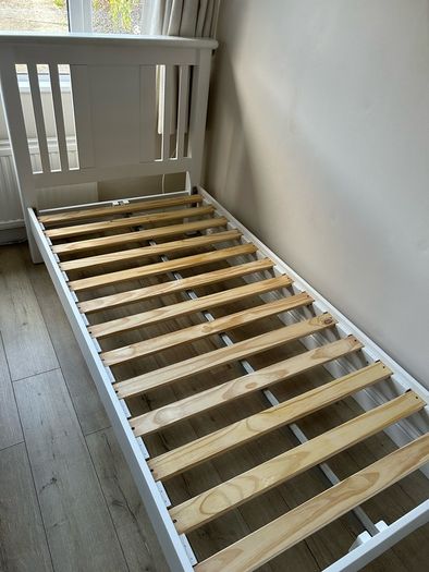 Single bed with Respa mattress