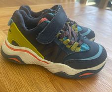 Clarks Feather Track Kid Navy Combination boys Trainers like new