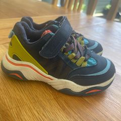 Clarks Feather Track Kid Navy Combination boys Trainers like new
