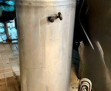 Hot water cylinder - steam heated calorifier