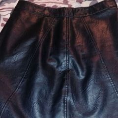 beautiful new zara navy leatherette skirt