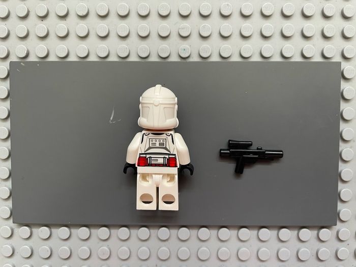 Lego Star Wars sw1305 Clone Shock Trooper, Coruscant Guard (Phase 2) minifigure- Nougat Head