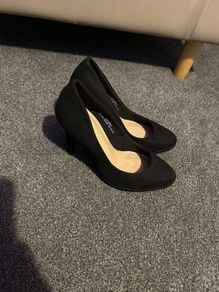 m and s heels
