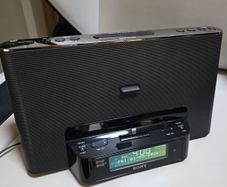 Sony Dream Machine clock radio with iPhone lightning port charger