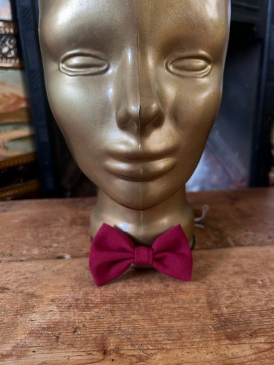 200 + new bow ties/dicky bows on elastic fancy dress party events